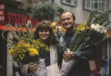 Julie Walters and Phil Collins in 'Buster.'